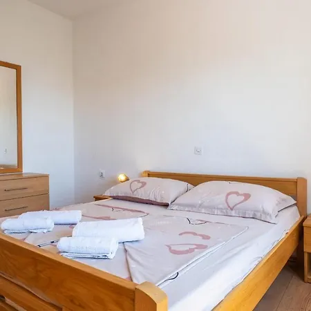 Family-friendly With Swimming Pool - Stosici, Zadar - 21450 Apartmán