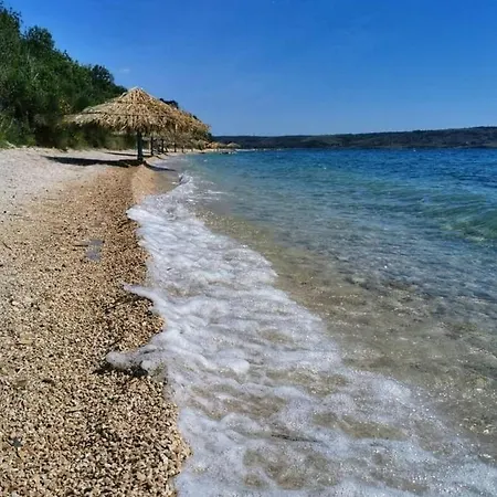 Family-friendly With Swimming Pool - Stosici, Zadar - 21450 * Rtina