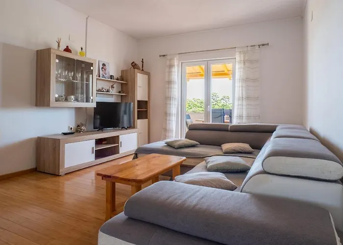 Family-friendly With Swimming Pool - Stosici, Zadar - 21450 *