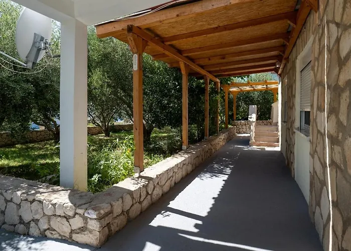 Family-friendly With Swimming Pool - Stosici, Zadar - 21450 르티나